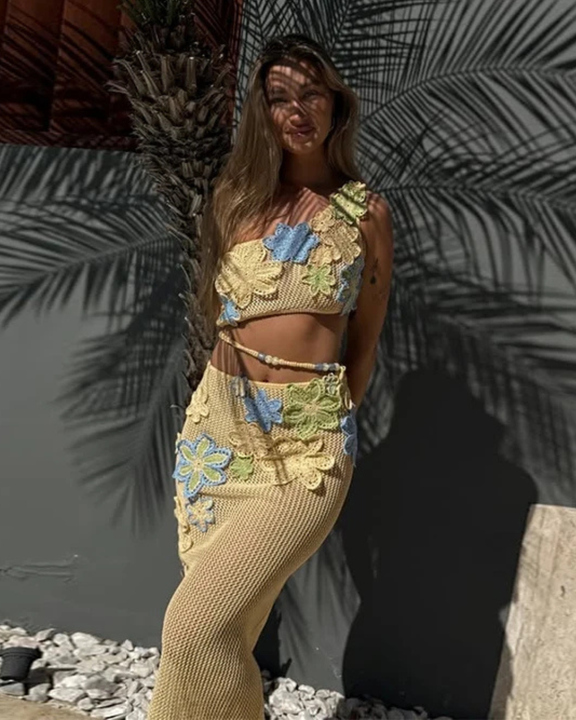Capri Bloom One-Shoulder Crop Top - Image 4